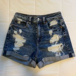 American Eagle high waisted mom short